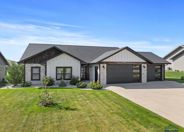 Property at 8009 Brooks Loop, Spearfish, SD 57783, 3 beds, 2 baths