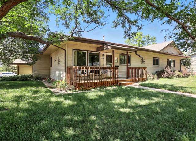 Property at 2220 Lockwood Dr, Rapid City, SD 57702, 3 beds, 1 bath