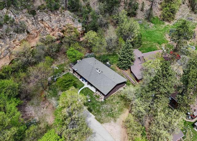 Property at 6405 S Canyon Dr, Rapid City, SD 57702, 3 beds, 1.5 baths