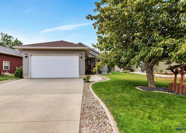 Property at 2455 E St Francis St, Rapid City, SD 57703, 6 beds, 3 baths