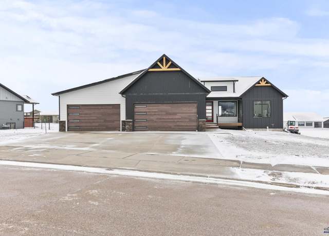 Property at 2384 Top Shelf Ave, Spearfish, SD 57783, 6 beds, 3 baths
