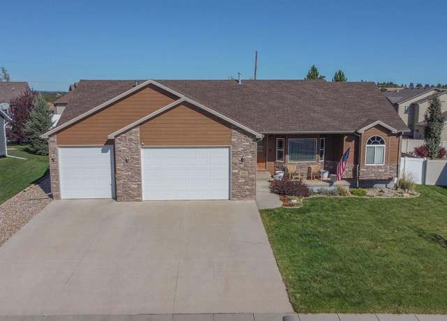 Property at 4122 Quiment Ct, Rapid City, SD 57702, 5 beds, 3 baths