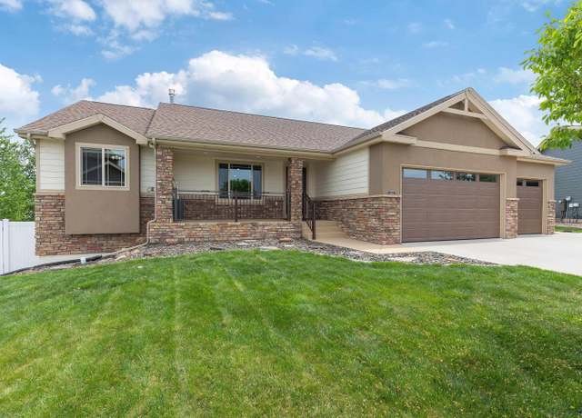 Property at 6212 Poppy Ct, Rapid City, SD 57702, 4 beds, 3 baths