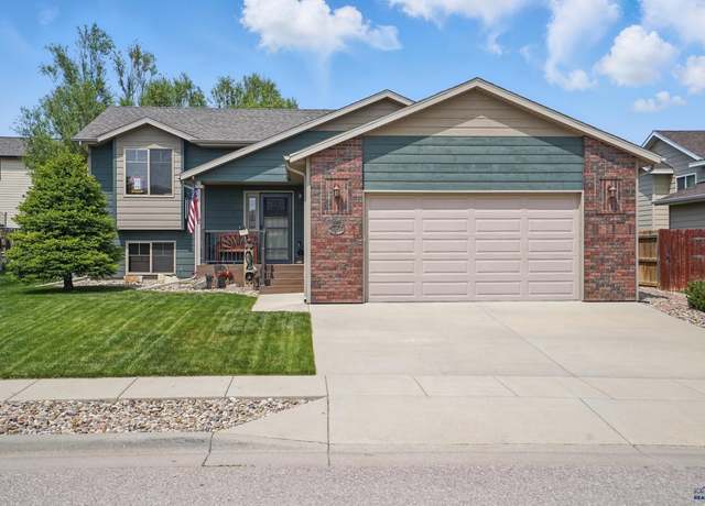 Property at 3100 New England St, Rapid City, SD 57703, 3 beds, 3 baths
