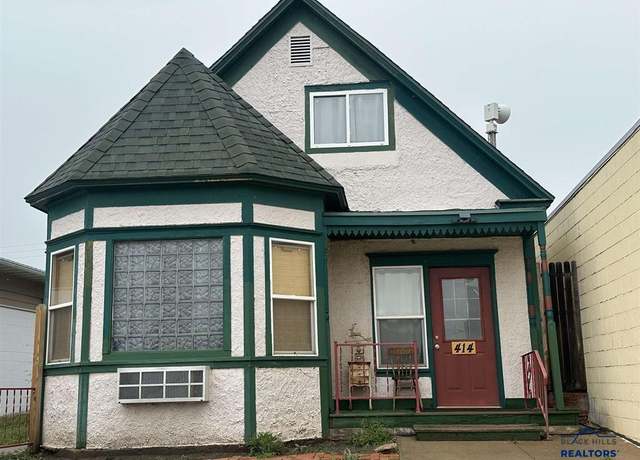 Property at 414 2nd Ave, Edgemont, SD 57735, 2 beds, 2 baths