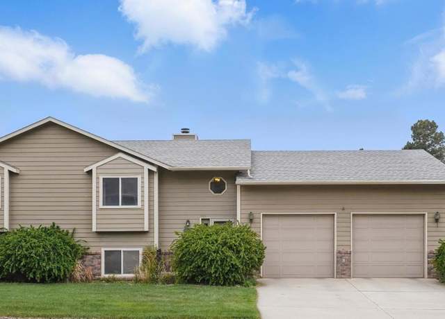 Property at 3209 Park Dr, Rapid City, SD 57702, 3 beds, 3 baths