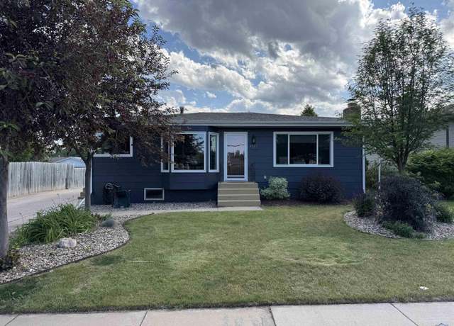 Property at 4519 S Canyon Rd, Rapid City, SD 57702, 4 beds, 2 baths