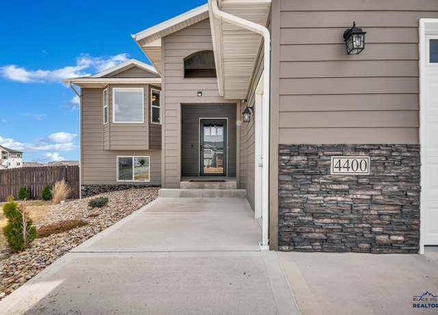 Property at 4400 Beringer Dr, Rapid City, SD 57703, 4 beds, 3 baths