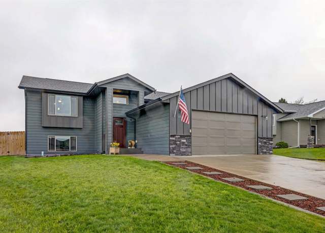Property at 6575 Astoria Ln, Summerset, SD 57718, 4 beds, 3 baths
