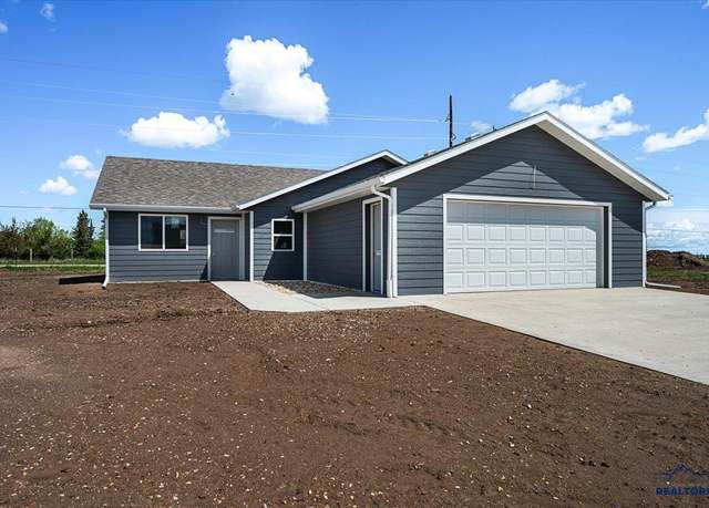 Property at 10884 Eagle Ct, Belle Fourche, SD 57717, 3 beds, 2 baths
