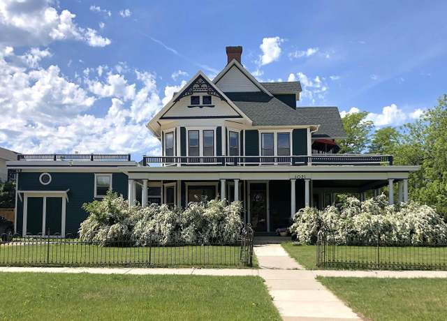 Property at 1021 Quincy St, Rapid City, SD 57701, 6 beds, 4 baths