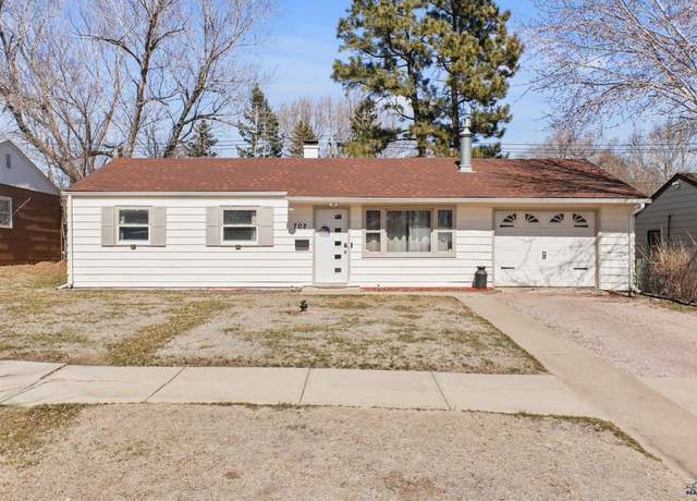 Property at 702 E Tallent St, Rapid City, SD 57701, 3 beds, 1 bath