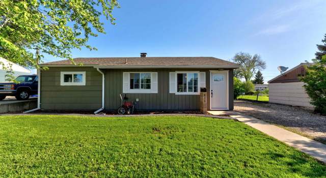 Photo of 426 E Oakland St, Rapid City, SD 57701