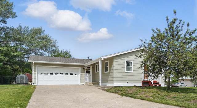 Photo of 701 Hustead St, Wall, SD 57790