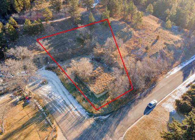 Property at 145 N 3rd St, Hot Springs, SD 57747