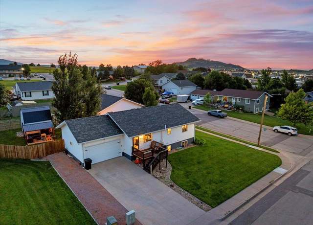 Property at 807 S 32nd St, Spearfish, SD 57783, 4 beds, 3 baths