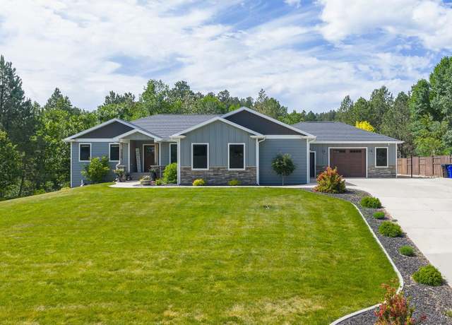 Property at 5515 Wildwood Dr, Rapid City, SD 57702, 3 beds, 2 baths