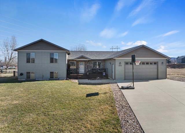 Property at 1420 Shoshone Ave, Spearfish, SD 57783, 5 beds, 3 baths