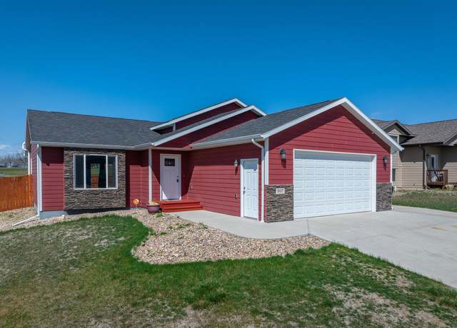 Property at 807 Ziebach St, Rapid City, SD 57703, 5 beds, 3 baths