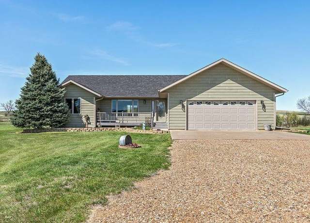 Property at 10752 Halle Rae Ln, Belle Fourche, SD 57717, 5 beds, 3 baths