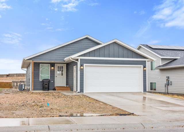 Property at 130 Diamond Ridge Blvd, Rapid City, SD 57703, 4 beds, 2 baths