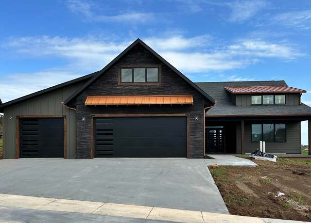 Property at 7730 Brooks Loop, Spearfish, SD 57783, 4 beds, 3 baths