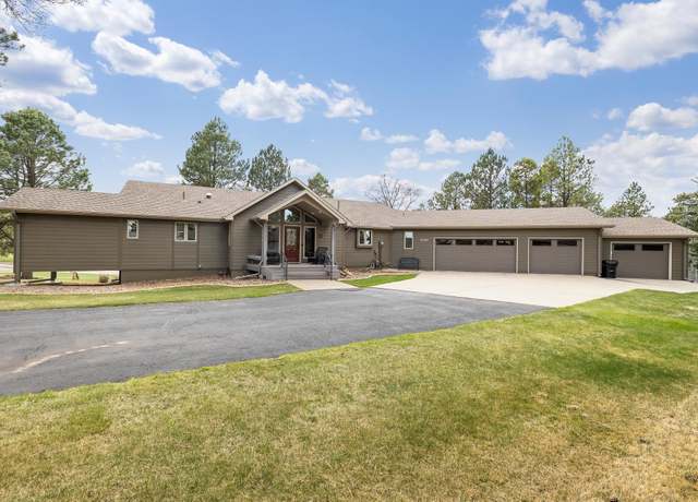 Property at 4280 Farview Dr, Rapid City, SD 57702, 4 beds, 2.5 baths