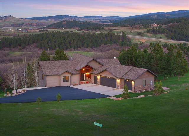 Property at 11841 Ridgefield Ct, Spearfish, SD 57783, 4 beds, 3 baths