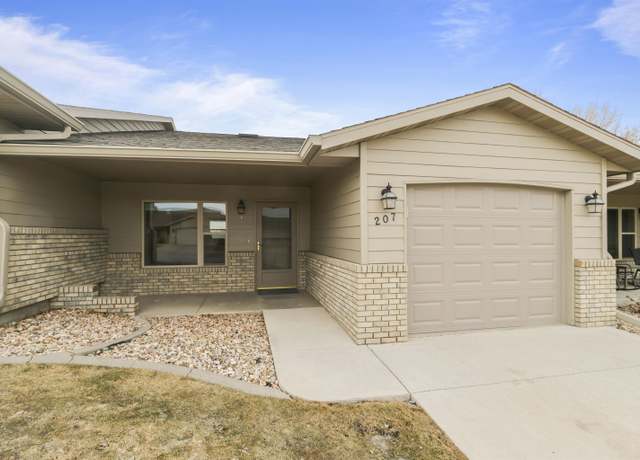 Property at 207 Yellowstone Pl, Spearfish, SD 57783, 3 beds, 2 baths