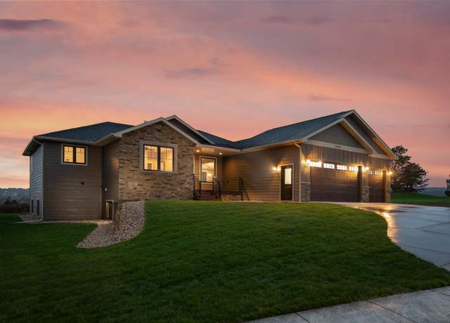 Property at 6031 Cloud Peak Dr, Rapid City, SD 57702, 5 beds, 3 baths