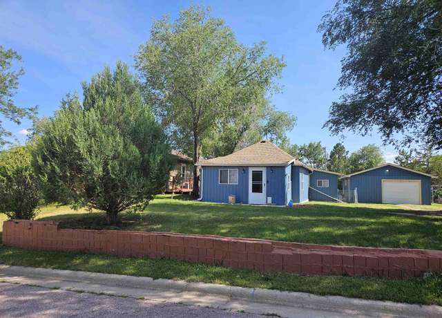 Property at 2011 Jennings Ave, Hot Springs, SD 57747, 2 beds, 1 bath