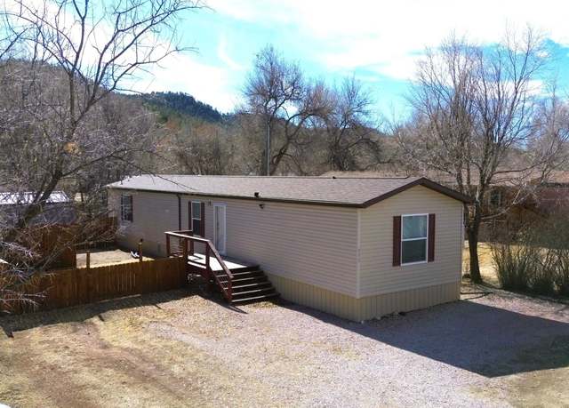 Property at 843 Galveston Ave, Hot Springs, SD 57747, 3 beds, 2 baths