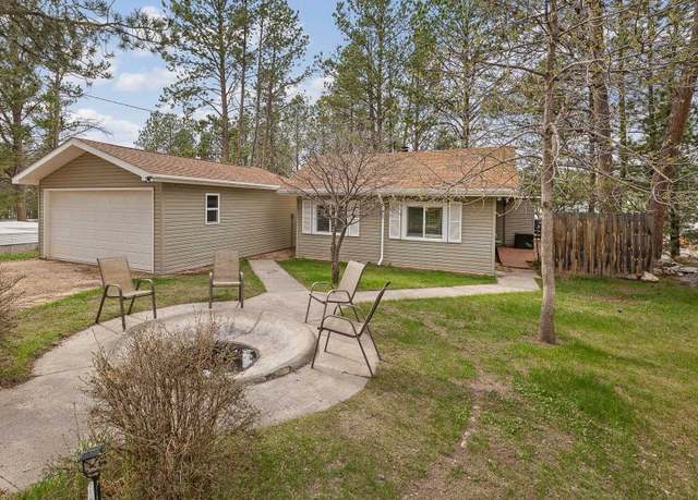 Property at 123 Gordon St, Custer, SD 57730, 3 beds, 2 baths