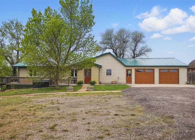 Property at 18977 Black Angus Ln, Belle Fourche, SD 57717, 3 beds, 2.5 baths