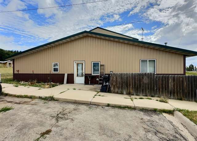 Property at 138 Commercial Ln, Sundance, WY 82729, 3 beds, 2.5 baths