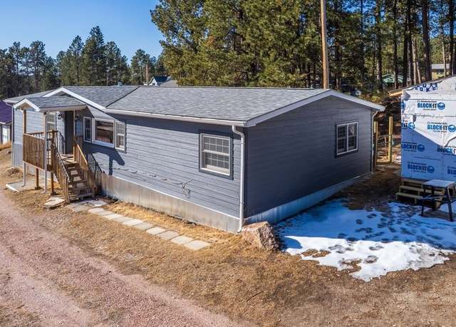 Property at 431 N 5th St, Custer, SD 57730, 3 beds, 2 baths