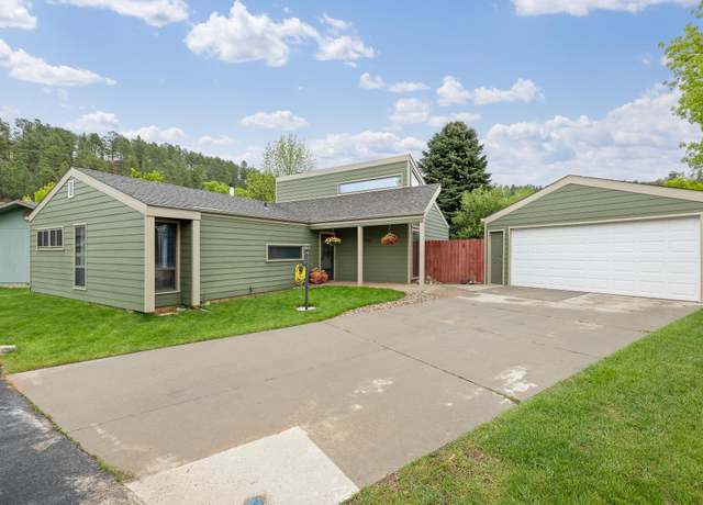 Property at 3541 Bristlecone Pl, Rapid City, SD 57702, 3 beds, 2 baths