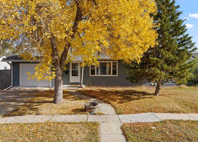 Property at 2045 12th Ave, Belle Fourche, SD 57717, 5 beds, 2 baths