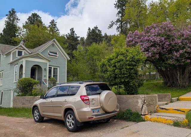 Property at 57 Lincoln Ave, Deadwood, SD 57732, 3 beds, 1 bath