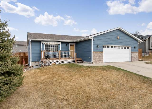 Property at 5924 Springfield Rd, Rapid City, SD 57703, 4 beds, 3 baths