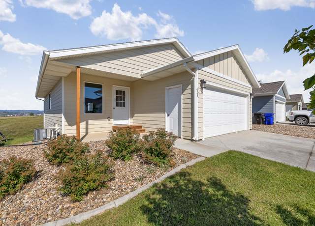 Property at 623 Diamond Ridge Blvd, Rapid City, SD 57703, 5 beds, 2 baths