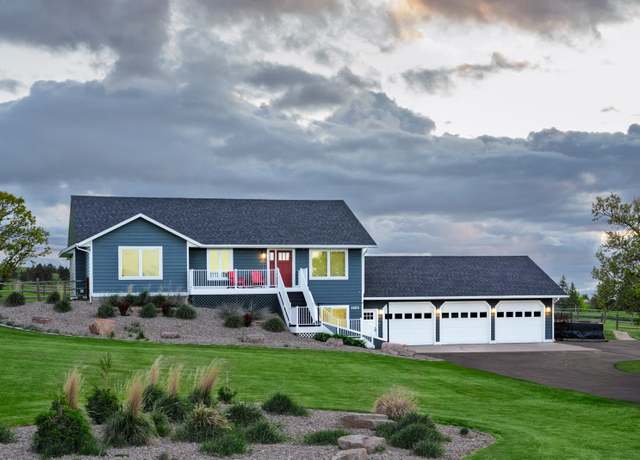 Property at 1605 Arizona Ave, Spearfish, SD 57783, 4 beds, 3 baths