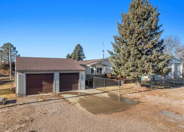 Property at 507 W 1st Ave, Bison, SD 57620, 3 beds, 1.5 baths