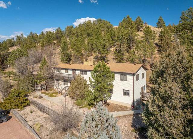 Property at 3 Canyon View Cir, Hot Springs, SD 57747, 7 beds, 4 baths