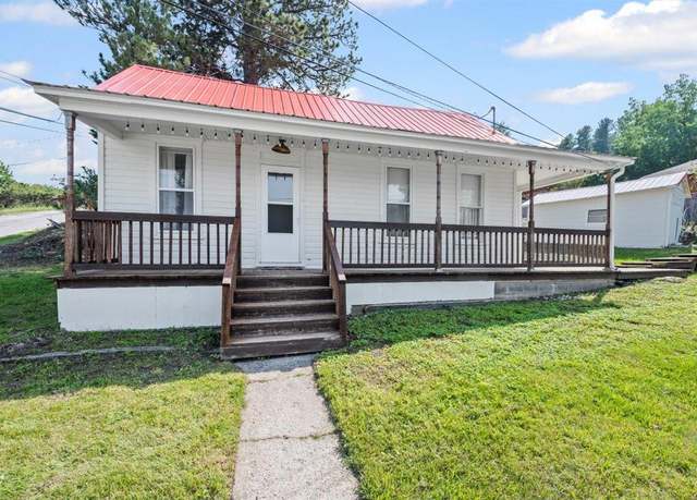 Property at 3 W High St, Lead, SD 57754, 2 beds, 1 bath
