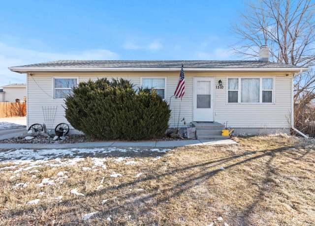 Property at 1510 Aurora Dr, Rapid City, SD 57702, 5 beds, 2 baths