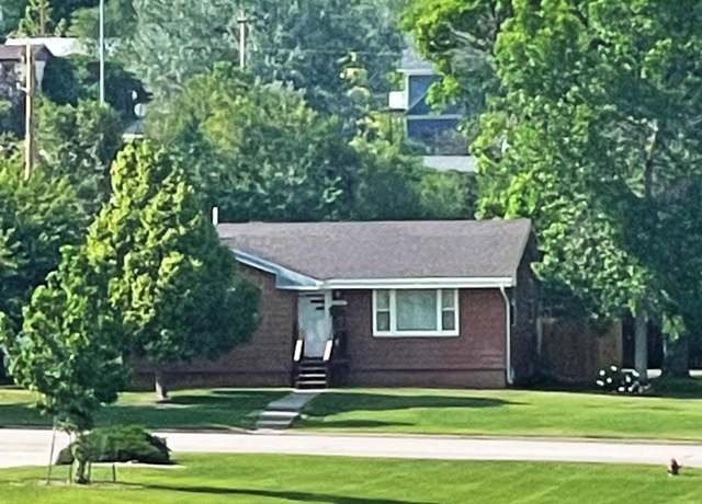 Property at 2102 Albany Ave, Hot Springs, SD 57747, 2 beds, 2 baths