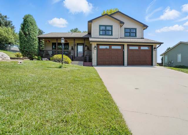 Property at 5024 Summerset Dr, Rapid City, SD 57702, 5 beds, 3 baths