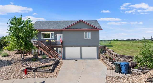 Photo of 702 Taylor Ct, Belle Fourche, SD 57717
