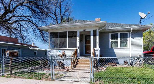 Photo of 1007 Elkhorn St, Belle Fourche, SD 57717